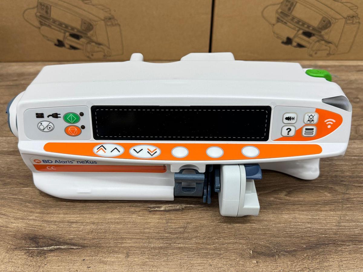 Used BD Alaris Nexus Syringe Pump  REF: CCneXus1-S -20 Pieces  Brand New
