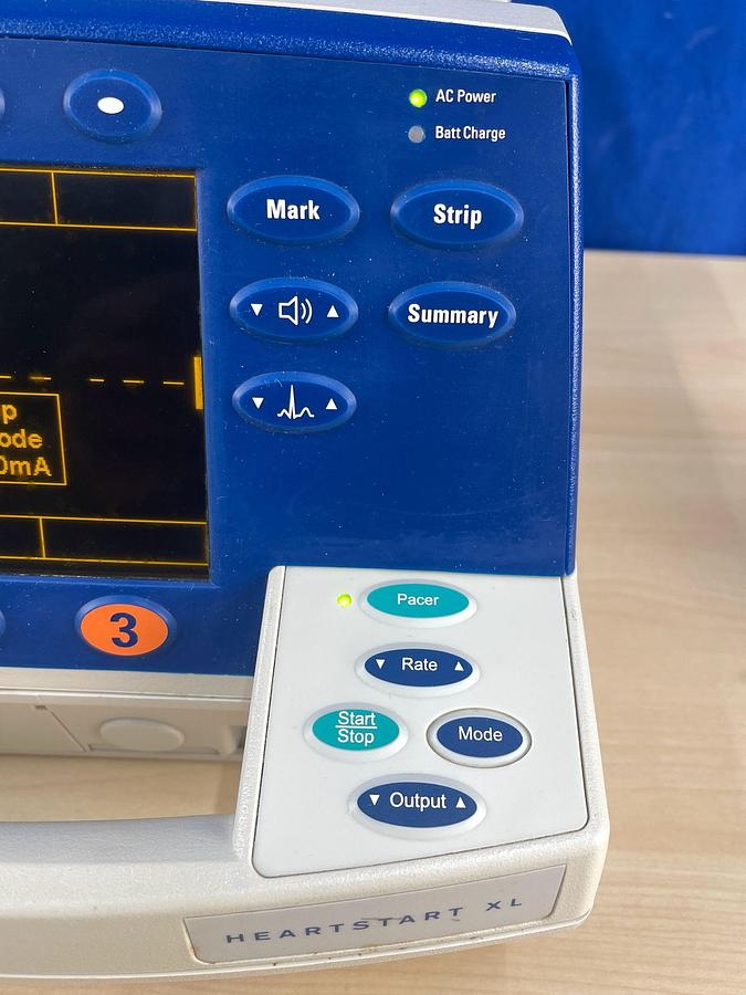 Used PHILIPS HeartStart XL YOM: 2005, 2007