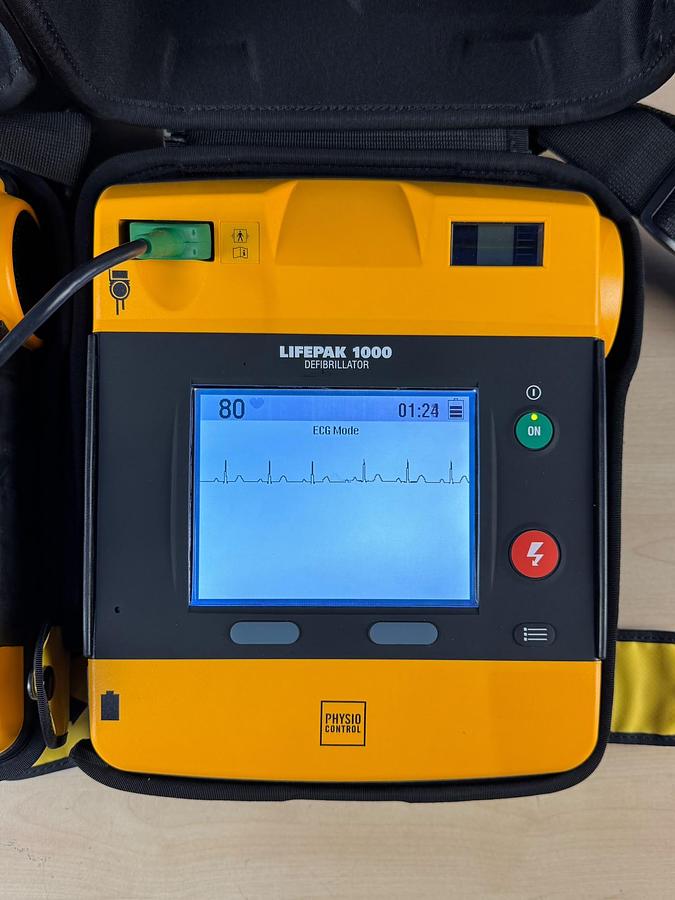 Used Physio Control Lifepak 1000 Defibrillator REF: 320371500491 YOM: 2018