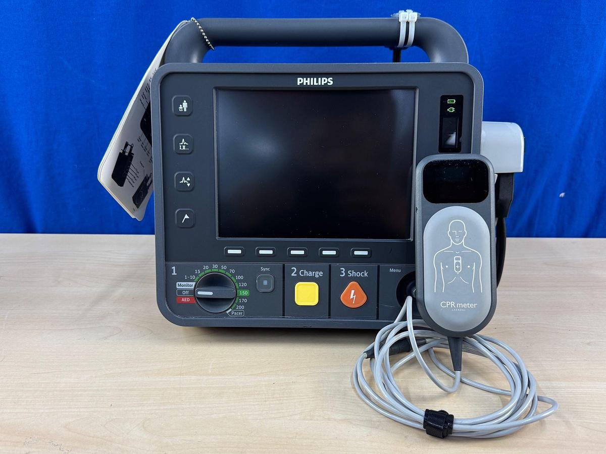 Used Philips HeartStart Intrepid Defibrillator With Efficia External Paddles YOM: 2019 