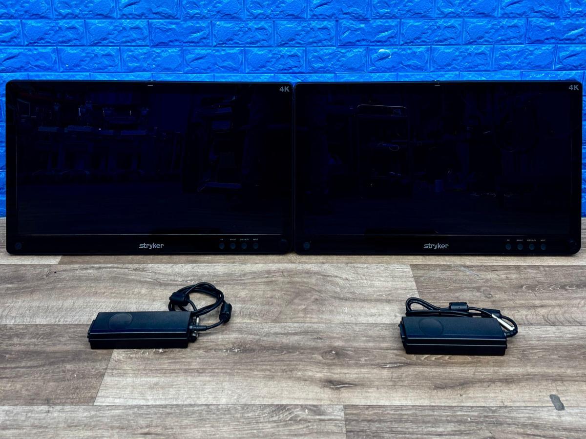 Used Stryker 32" 4K Surgical Monitor  REF: 0240-031-050 YOM: 2019 