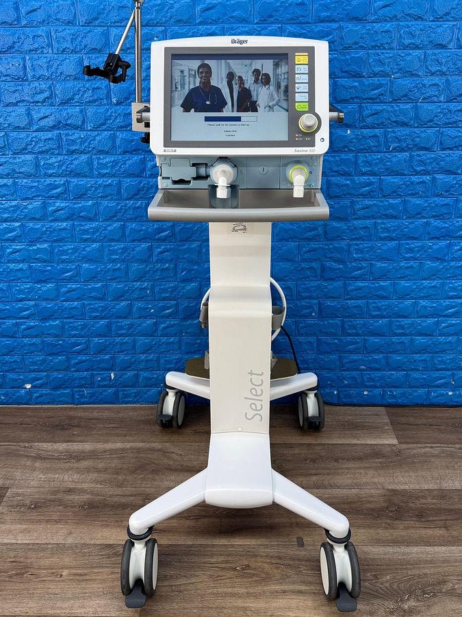 Used Dräger Savina 300 Ventilator Hours: 990 YOM: 2020
