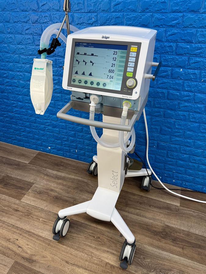 Used Dräger Savina 300 Ventilator Hours: 990 YOM: 2020