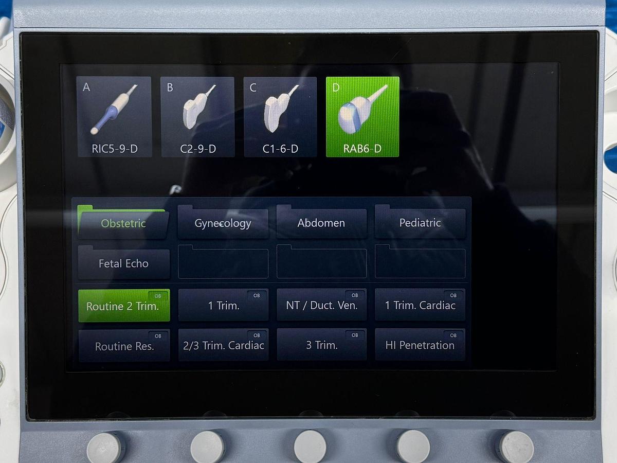 Used GE Voluson E8 Ultrasound YOM: 2020