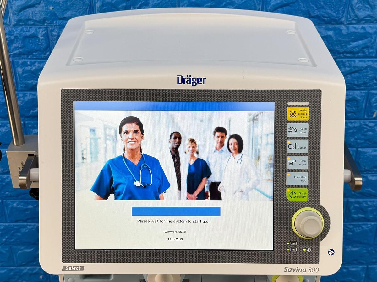 Used Dräger Savina 300 Ventilator YOM: 2020 Hours: 1547
