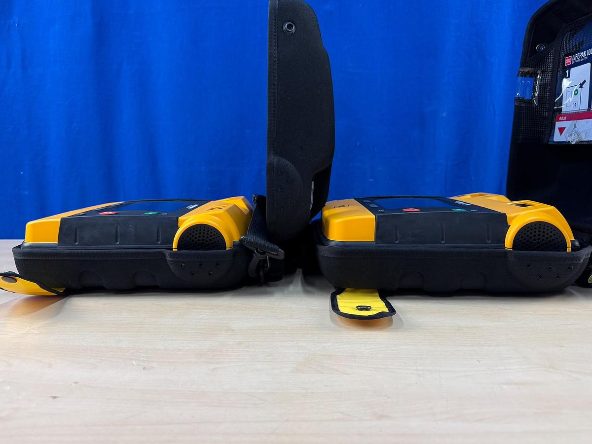 Used Physio Control Lifepak 1000 Defibrillator REF: 320371500491 YOM: 2018