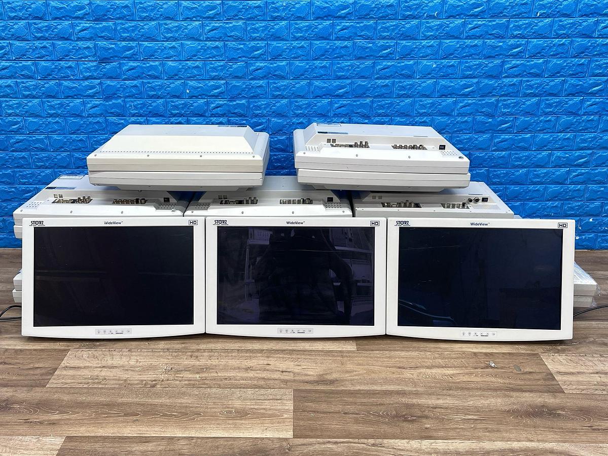 Used Karl Storz 24 Inch LCD Monitor -23 pieces With supply
