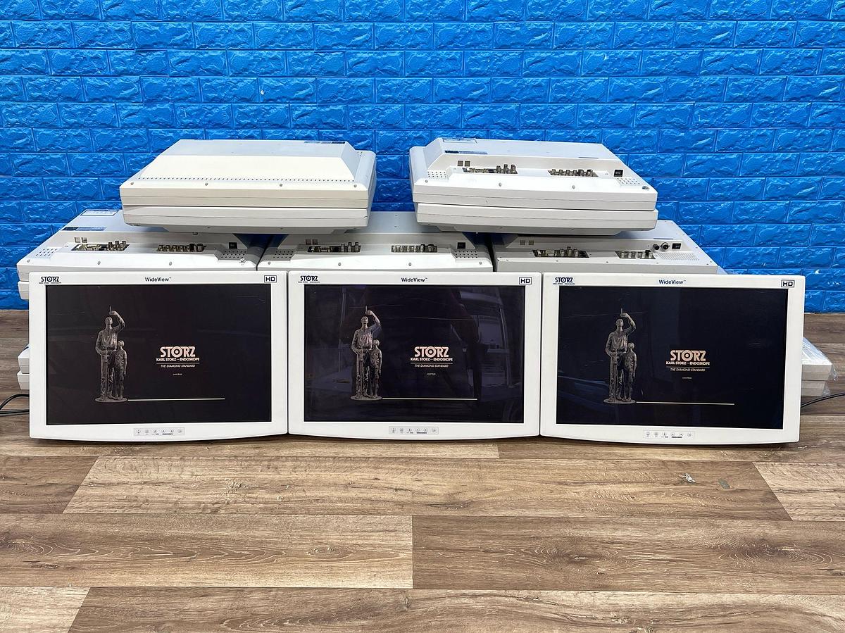 Used Karl Storz 24 Inch LCD Monitor -23 pieces With supply