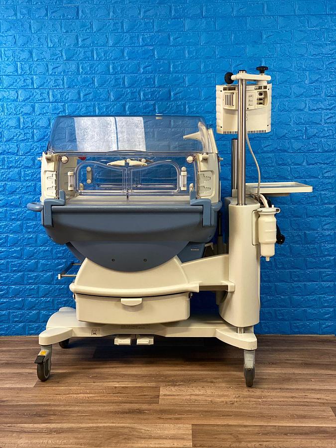 Used Dräger Baby Incubator Caleo YOM:2009