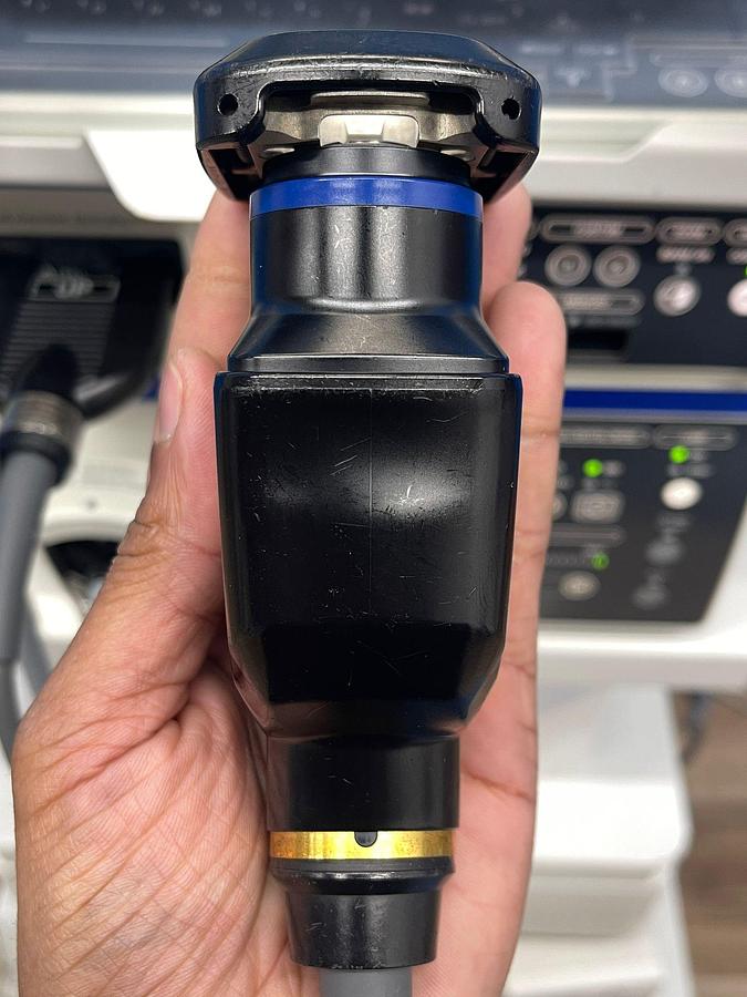 Used Olympus OTV-S190 Tower Processor OTV-S190  SN: 7354579 Light Source CLV-S190 SN: 7304202 Olympus OEV261H Monitor  YOM: 2013 SN: 7354100 Olympus UHI-4  YOM: 2021 SN: 7159219 Olympus IMH-20 SN: 7331770 Olympus Camera Head CH-S190-XZ-E SN: 7506197 Olympus MAJ-1921 Keyboard  Sony Digital Colour Printer