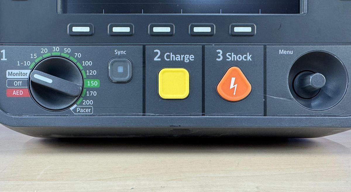 Used Philips HeartStart Intrepid Defibrillator With Efficia External Paddles YOM: 2019 