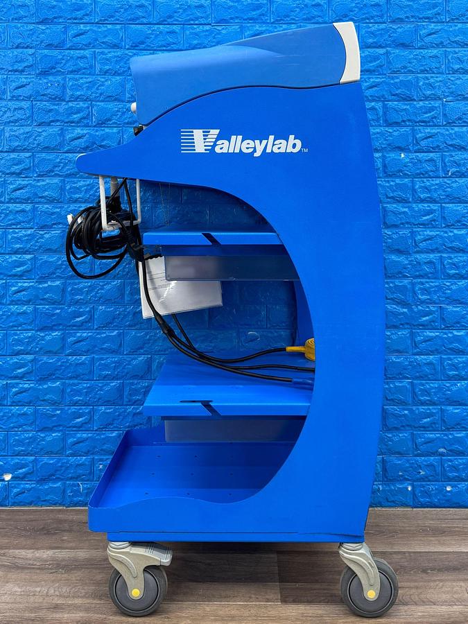 Used Covidien Force Triad SW: 4.00.03 YOM: 2012