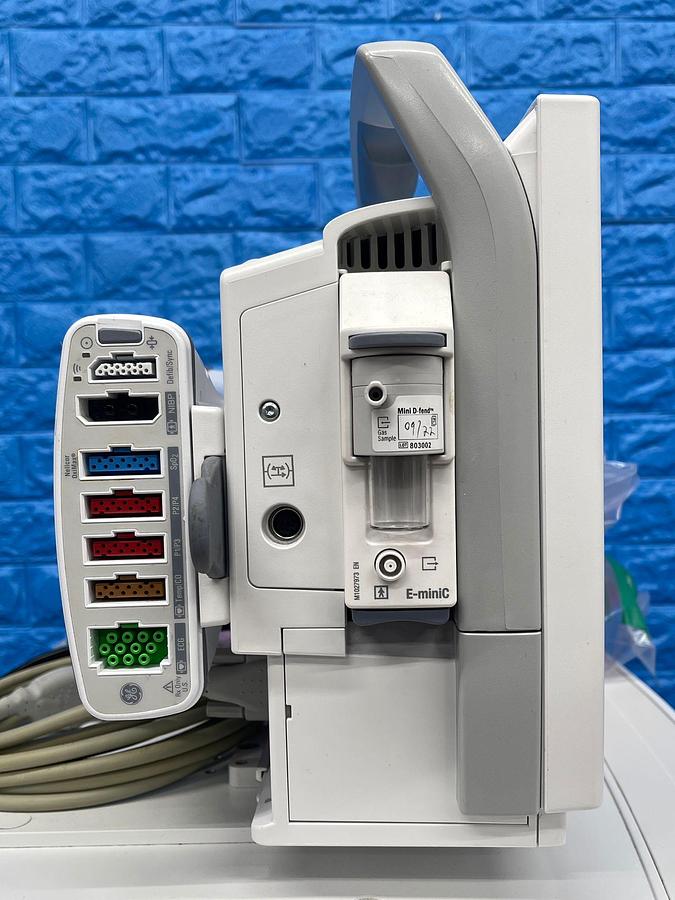 Used GE Aespire View Anesthesia YOM: 2015 Include GE B450 Patient Monitor With E-miniC Gas Madul And Leads YOM: 2015