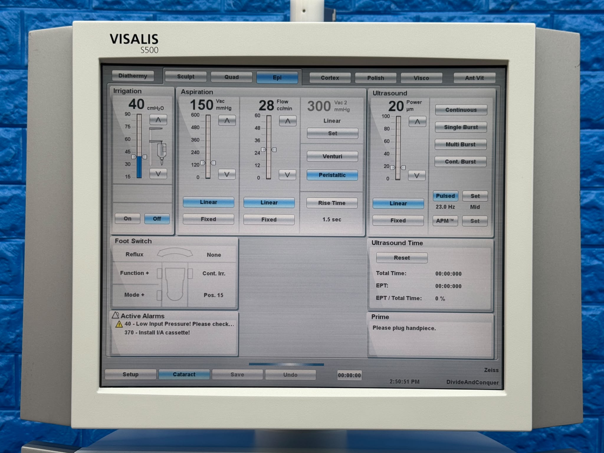 Used CARL ZEISS Visalia S500 REF: 640420 with 3 Hand Pieces YOM: 2013