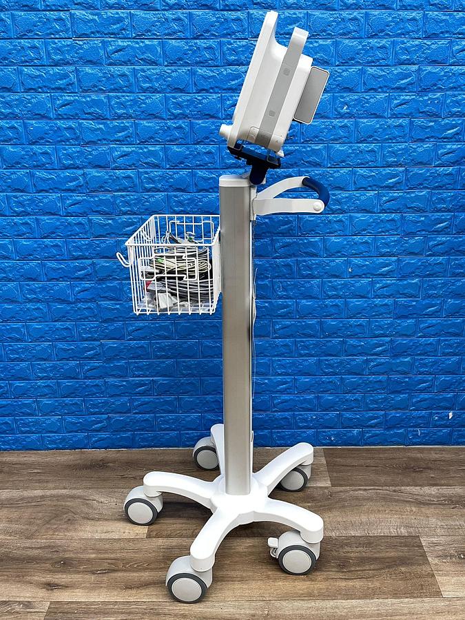 Used GE B125 Patients Monitor YOM: 2020 Include E-miniC Gass Module Without battery.