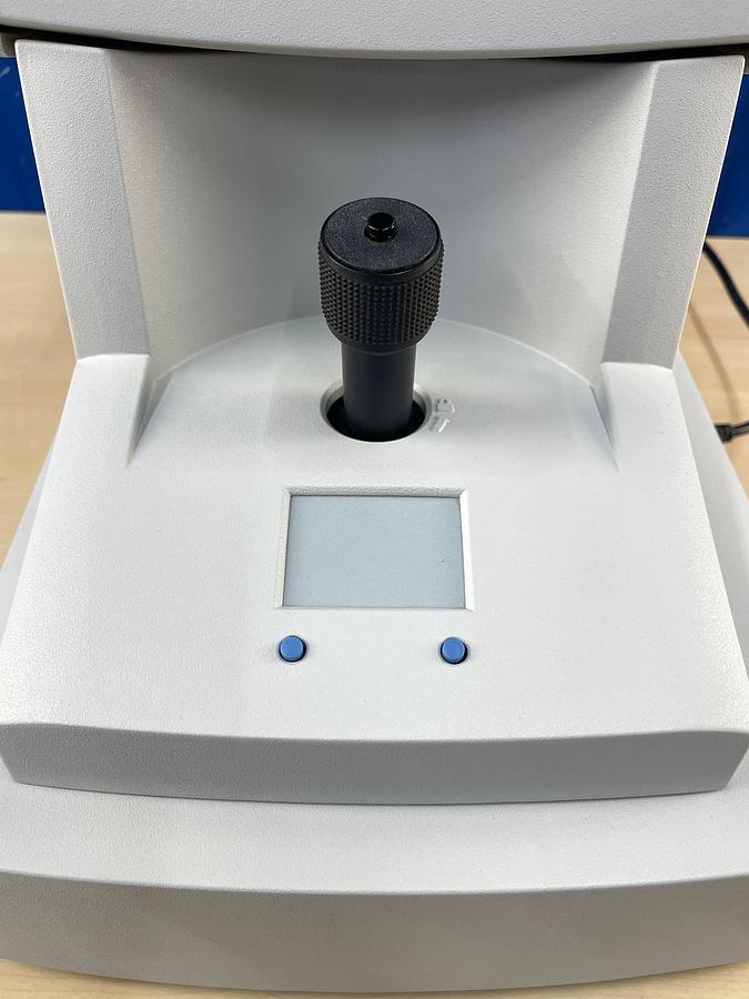 Used ZEISS CORNEAL TOPOGRAPHY SYSTEM Model: 995 YOM: 2008