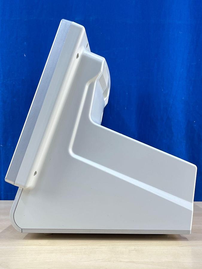 Used Medtronic NIM-Response 3.0 SN: 2NR3-0707 Includ Medtronic  NIM-Response 3.0 REF: 8253200 Nim 3.0 Patient Simulator  REF: 8253600 Nim Muting Detector REF: 68L1204