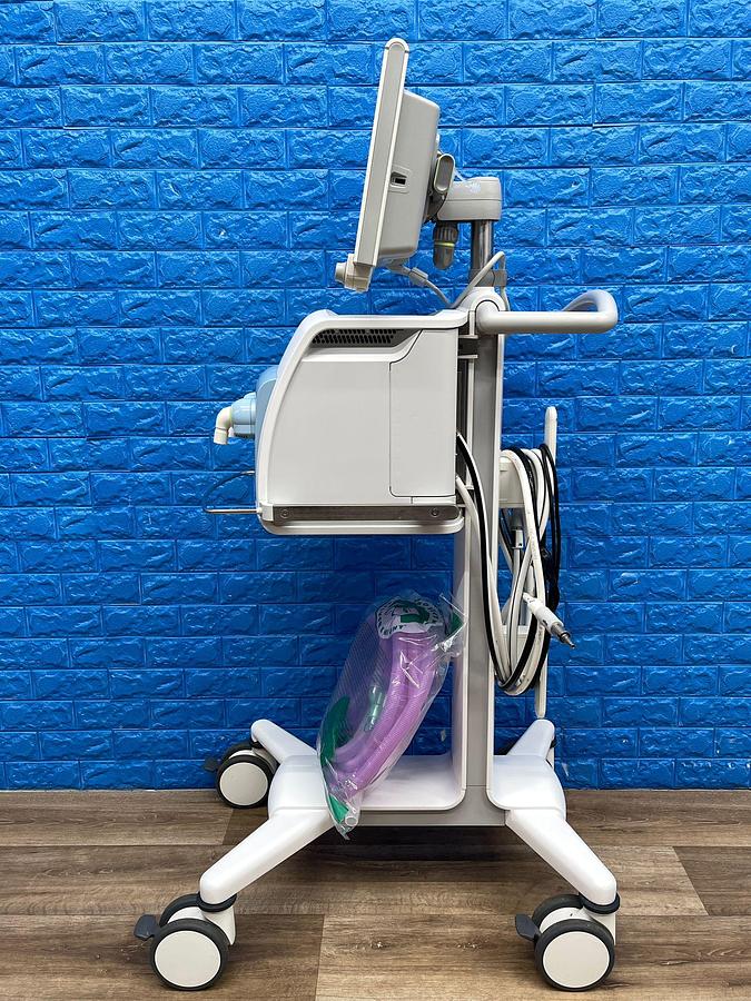 Used Dräger Evita V500 Ventilator SW: S02.51.01 Hours: 33367 YOM: 2013 SN: ASEE-0086