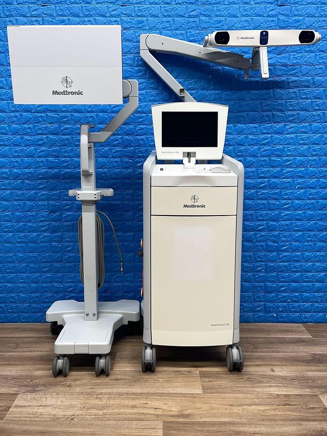 Used MEDTRONIC STEALTHSTATION S7 TREATMENT GUIDANCE SYSTEM