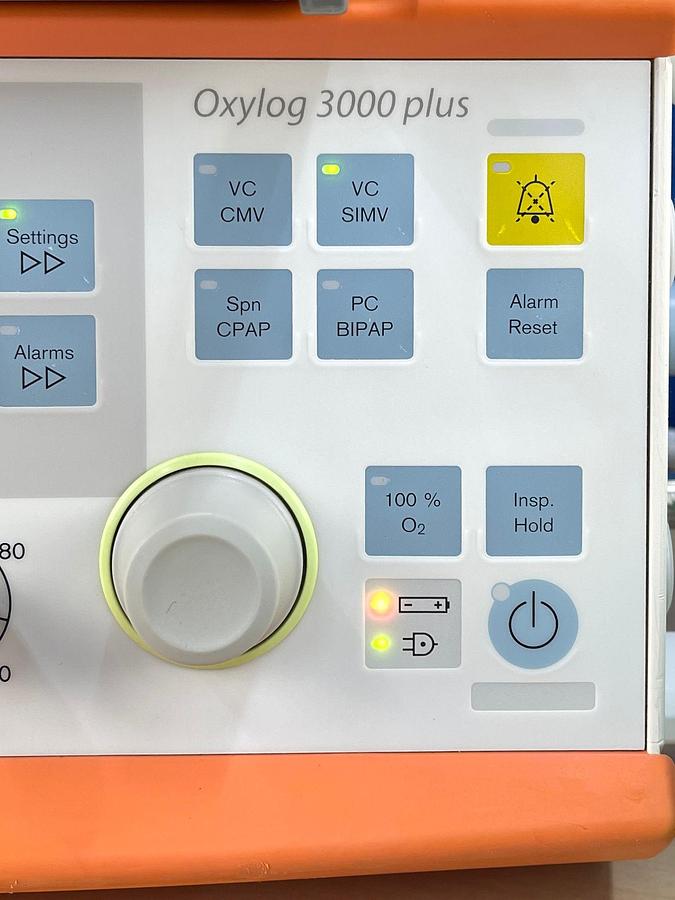 Used Dräger Oxylog 3000 Plus YOM: 2019 Brand New Battery