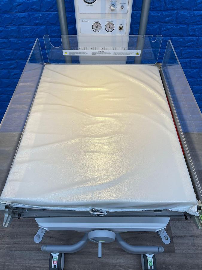 Used Dräger Resuscitaire YOM: 2016