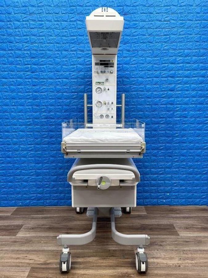 Used 2021 - DRAGER Resuscitaire