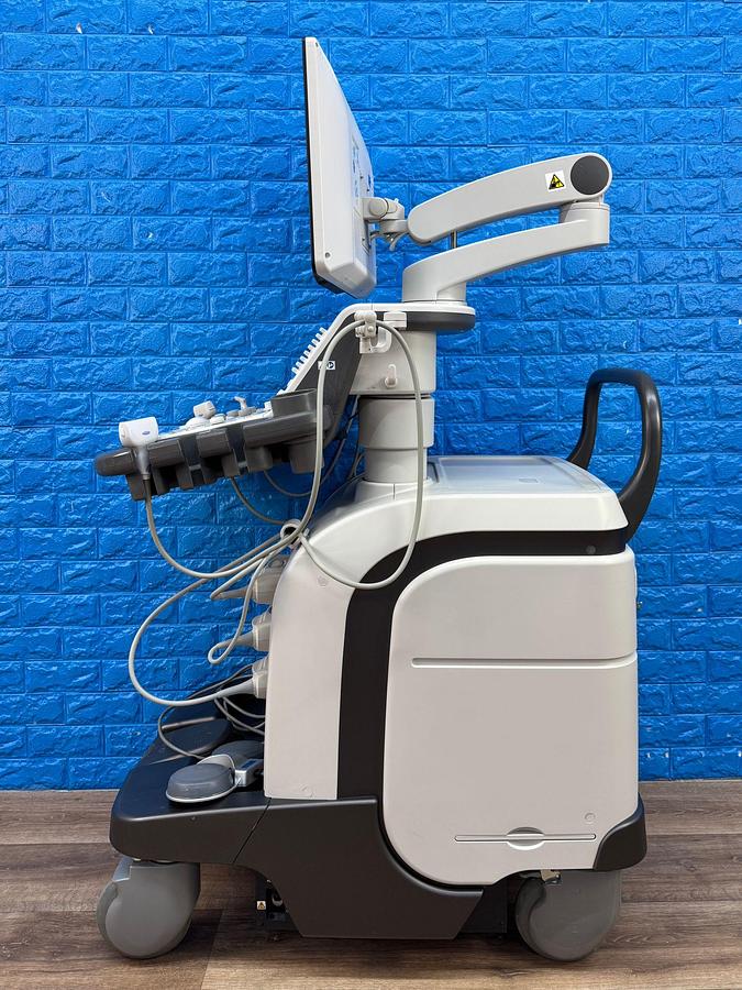 Used Toshiba Aplio 500 Ultrasound with 3x probes YOM: 2019