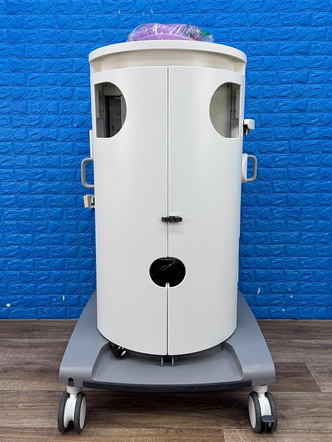Used Drager Primus Infinity REF: 8607500 YOM: 2018 Include Dräger 2000 Isoflurane Vaporiser