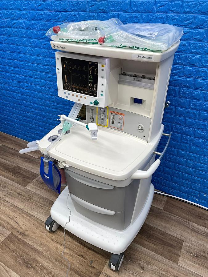 Used GE Avance S/5 YOM: 2009 