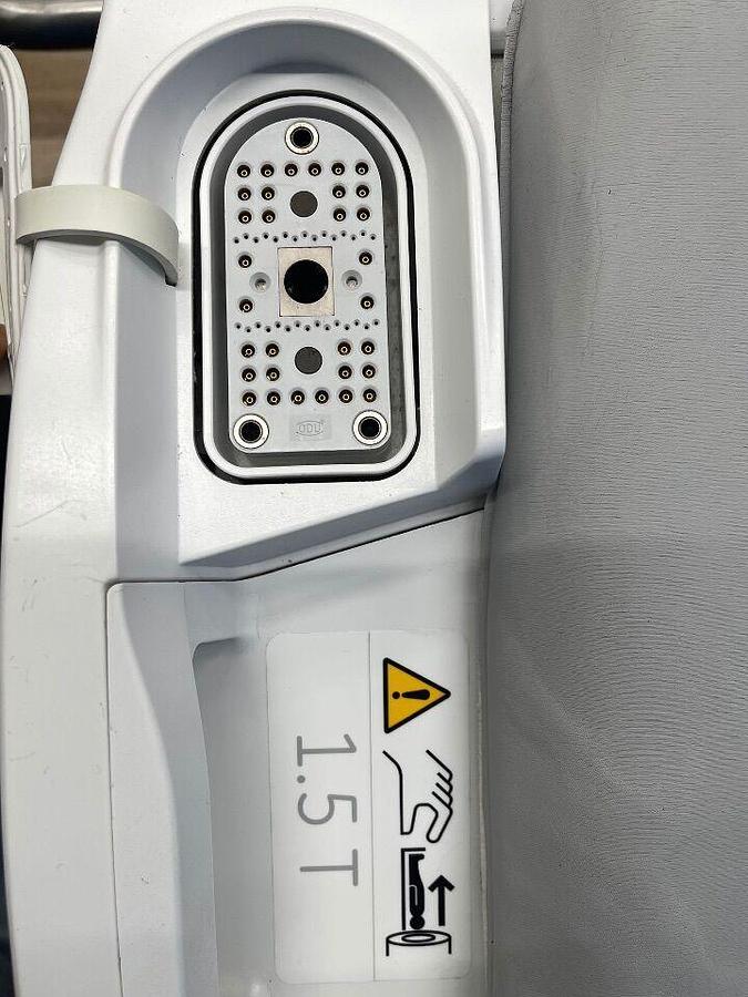 Used GE Medical System DVM GEM MRI Table 1.5T (REF