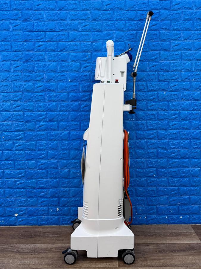 Used Lumenis ACUPULSE DUO Laser 40 Watt REF: SA-10014050 YOM: 2015 SN: 175 Include: Acupulse SurgiTouch Flash Scanner SN: 2118A Acuspot 712 Micromanipulator SN: 846 4x CO2 Laser Glasses