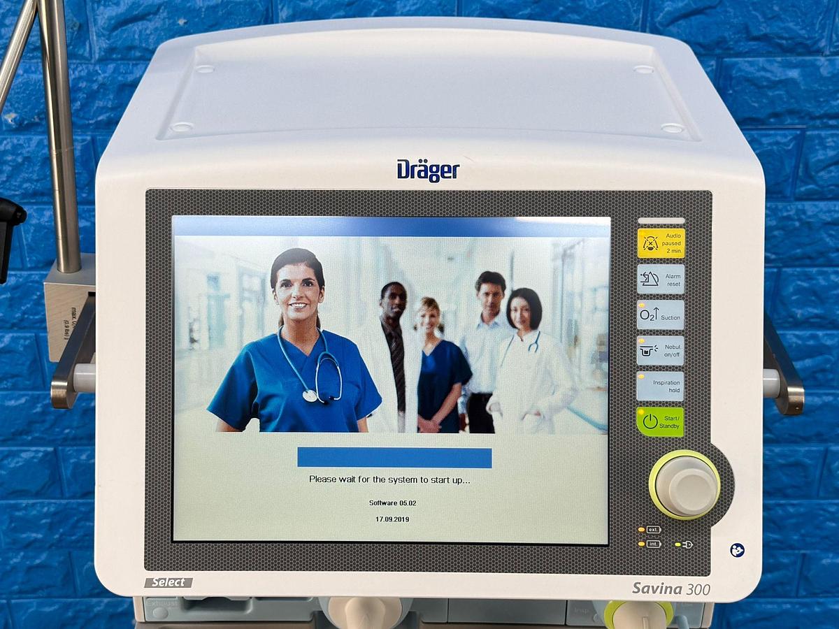 Used Dräger Savina 300 Ventilator Hours: 990 YOM: 2020
