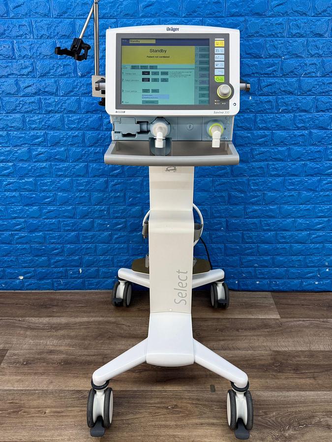 Used Dräger Savina 300 Ventilator Hours: 990 YOM: 2020
