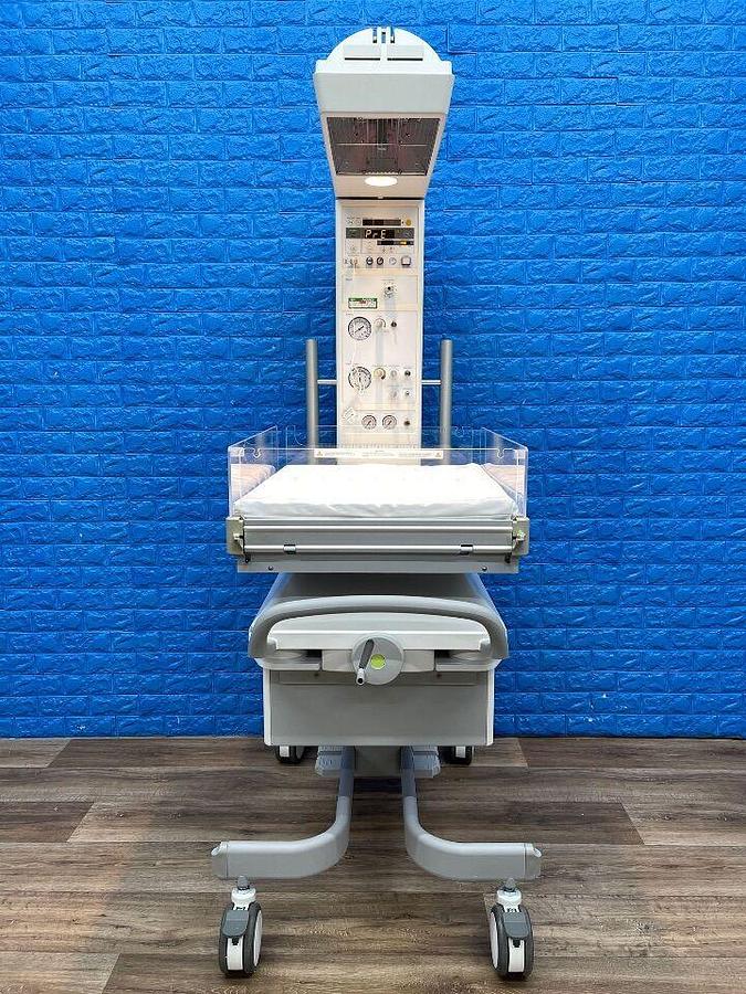 Used DRAEGER Dräger Resuscitaire YOM