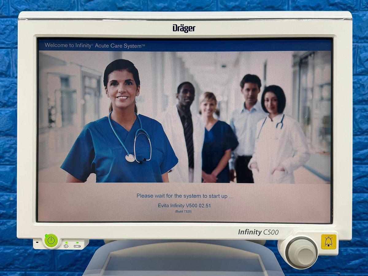 Used Dräger V500 Ventilator  YOM: 2013 