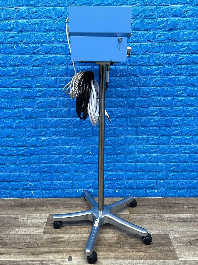 Used SLE 2000 Infant Ventilator, YOM: 2004 