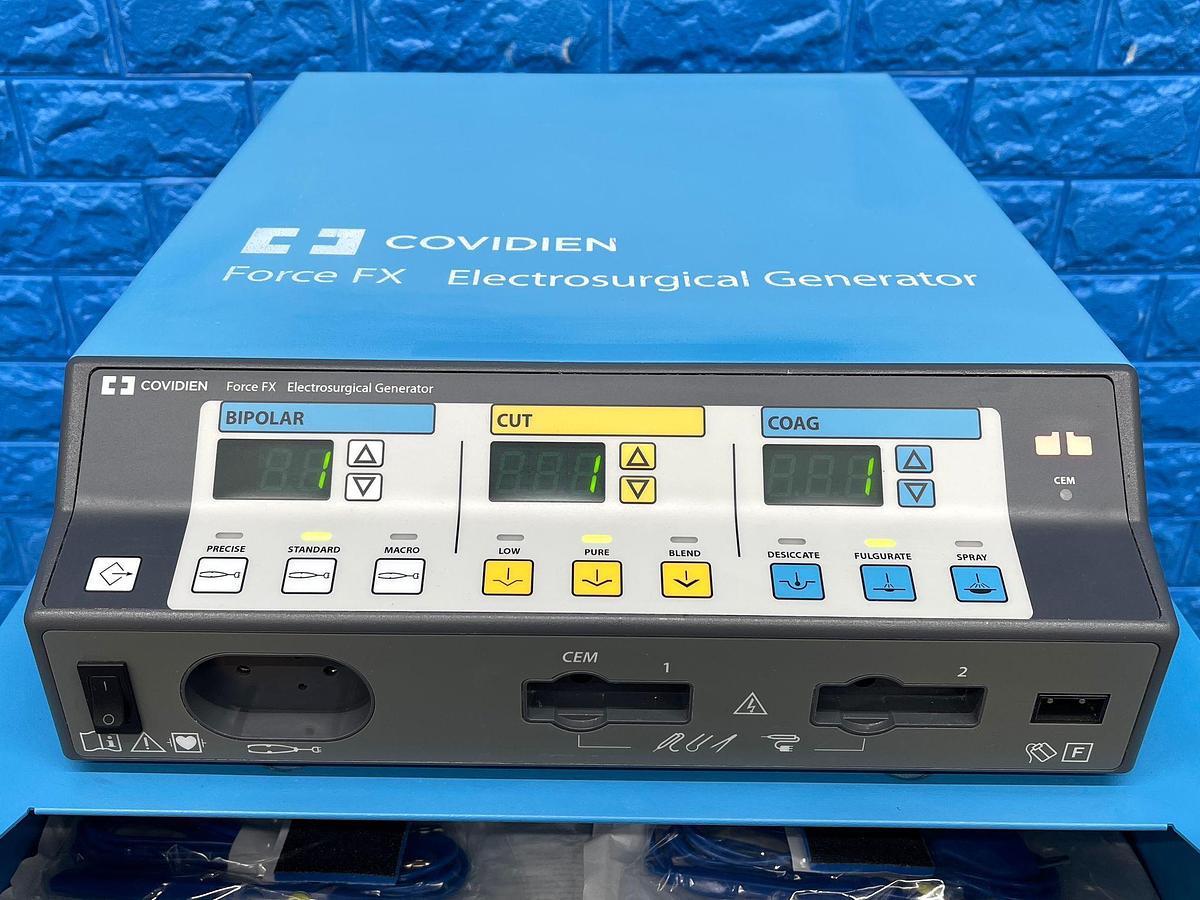 Used Covidien Force FX YOM: 2017 With Mono Polar and Bipolar Footswitch