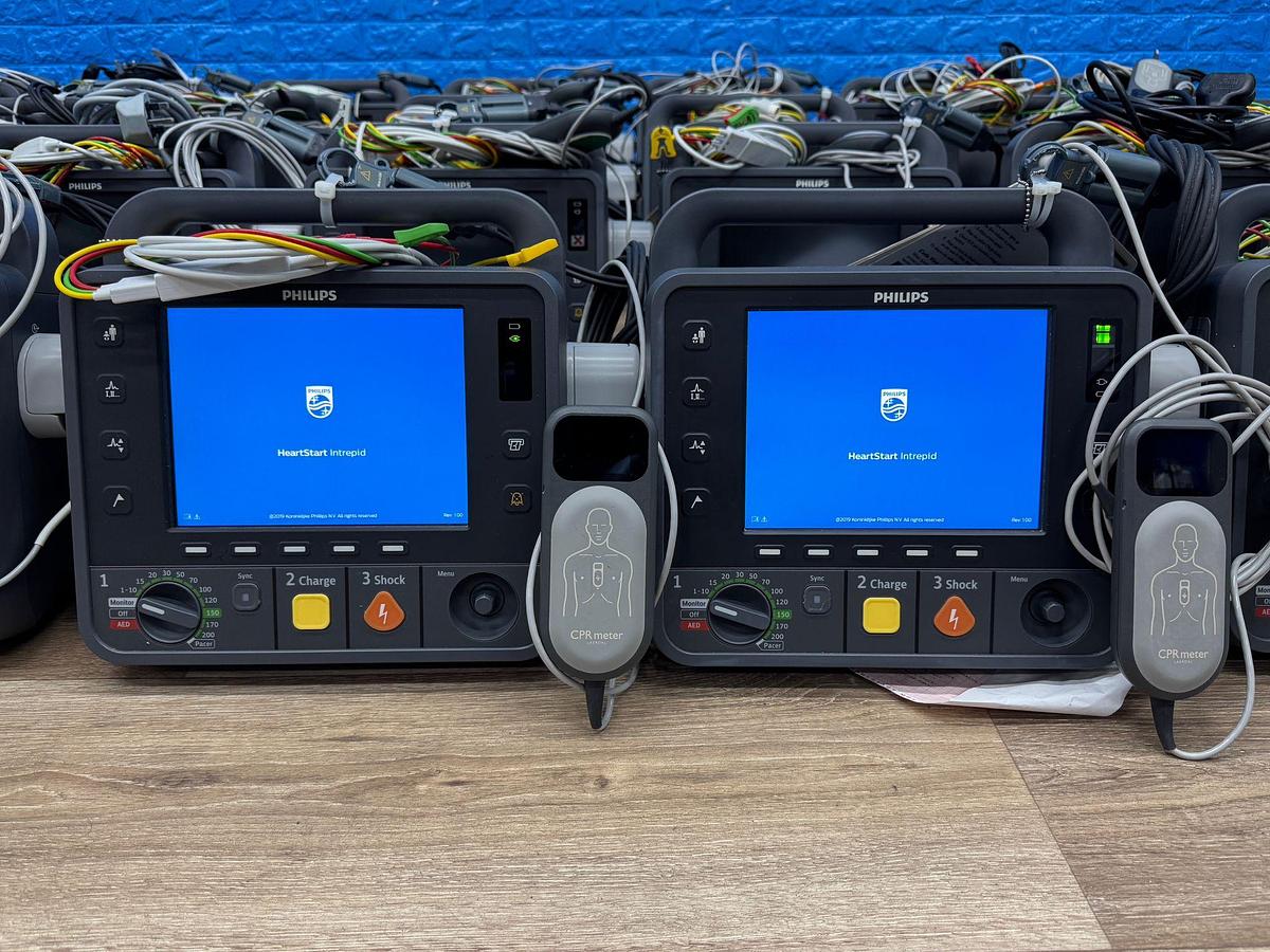 Used Philips HeartStart Intrepid Defibrillator YOM: 2019 