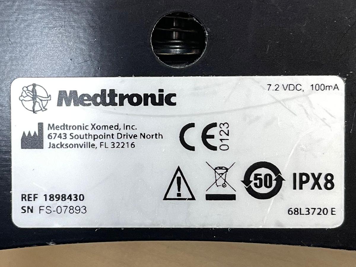 Used MEDTRONIC IPC REF: 1898001 Straight Shot M5 Hand piece REF: 1899200 Footswitch REF: 1898430 IPC