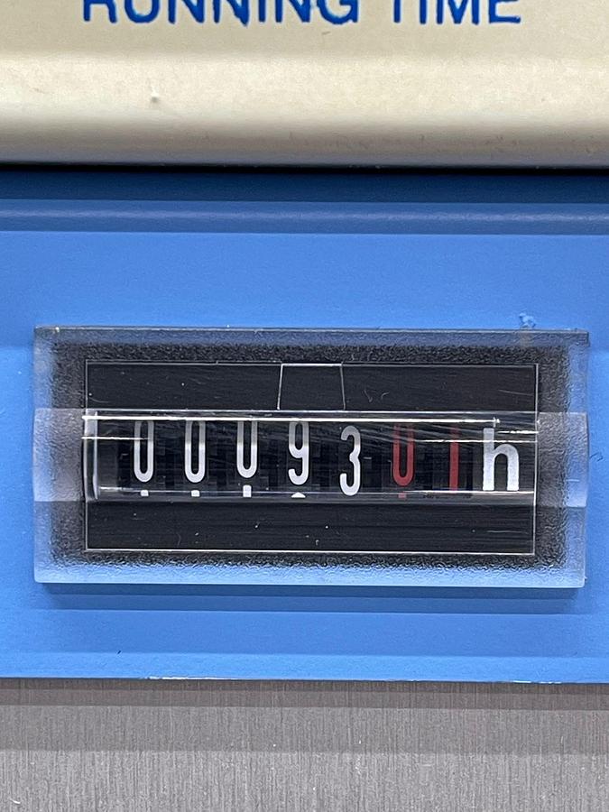 Used SLE 2000 Infant Ventilator, YOM: 2004 