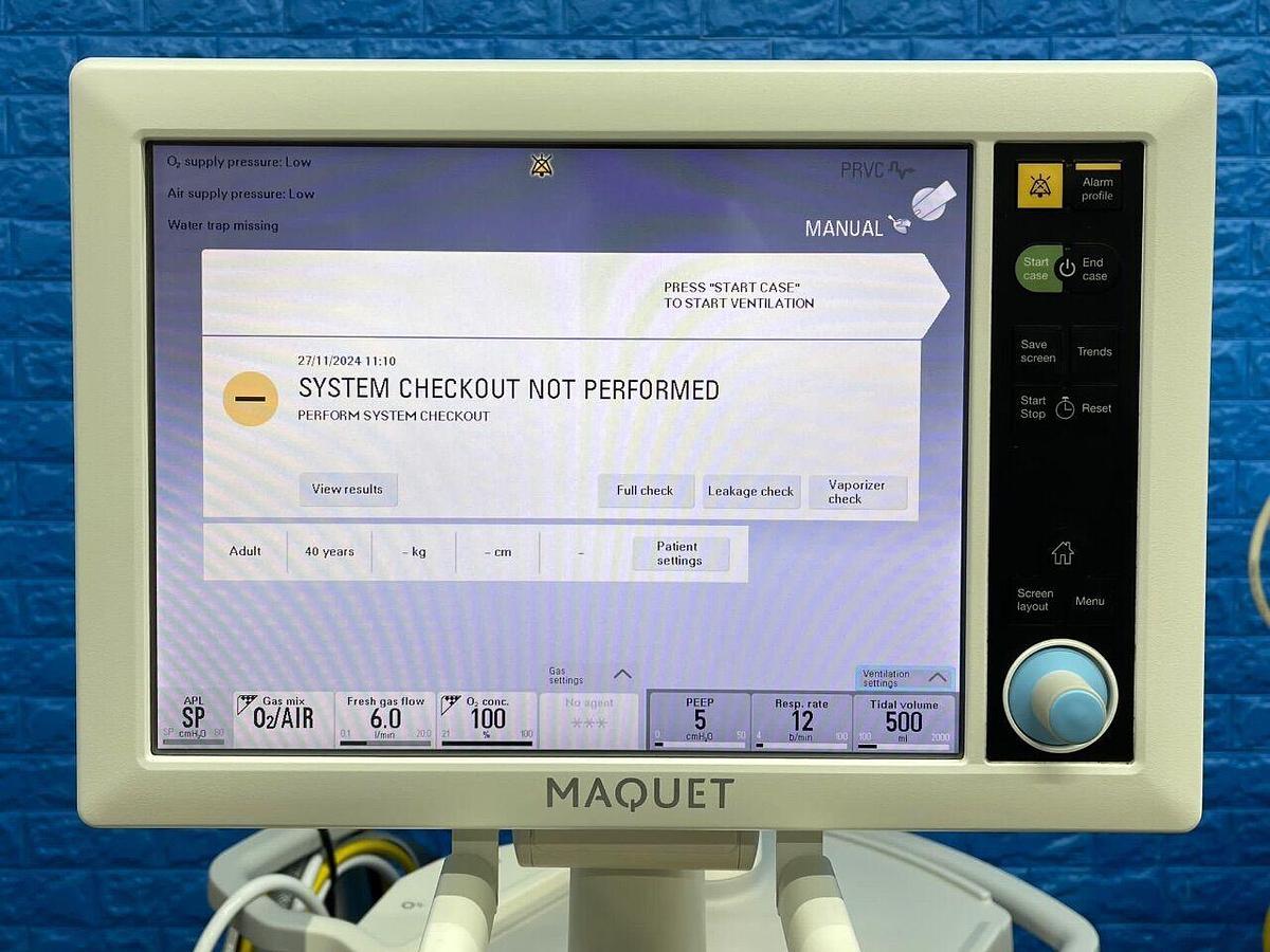 Used MAQUET FLOW-i