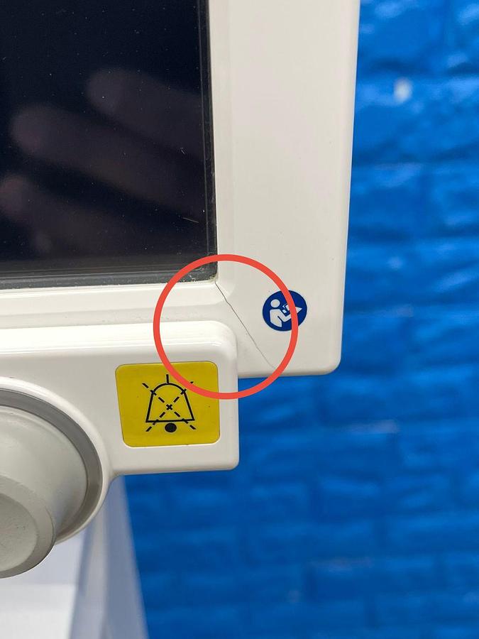 Used Dräger Evita V500 Ventilator SW: S02.51.01 Hours: 35374 YOM: 2013