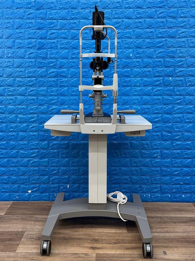 Used  Haag Streits Slit Lamp BM 900 REF: 7200013 YOM: 2010