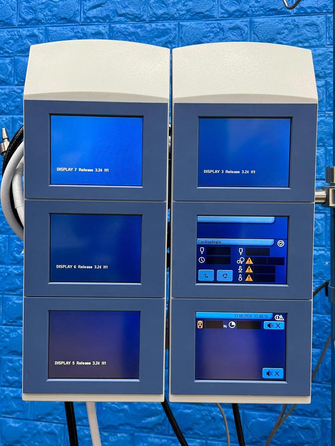 Used LivaNova Sorin Stockert S5 Heart Lung machine 2x S5 RP150 Pumps 2x S5 DRP85 Dual Pumps Sorin CP5 Sorin SP6 Bubble Detector SN: 28E03054 YOM: 2013