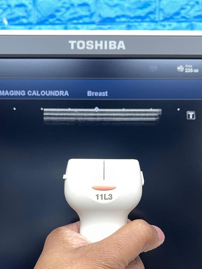 Used TOSHIBA Ultrasound Aplio 500 YOM: 2015 