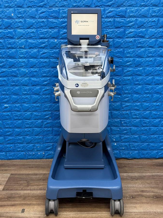 Used Sorin Xtra Auto Transfusion System REF: 75220 YOM: 2013 SN: BO22976  L13 Include Sorin Xvac Pump REF: 75306 YOM: 2015 SN: BO27119N15
