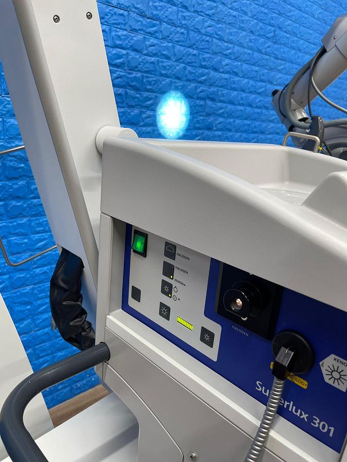 Used Carl Zeiss OPMI Neuro NC 4