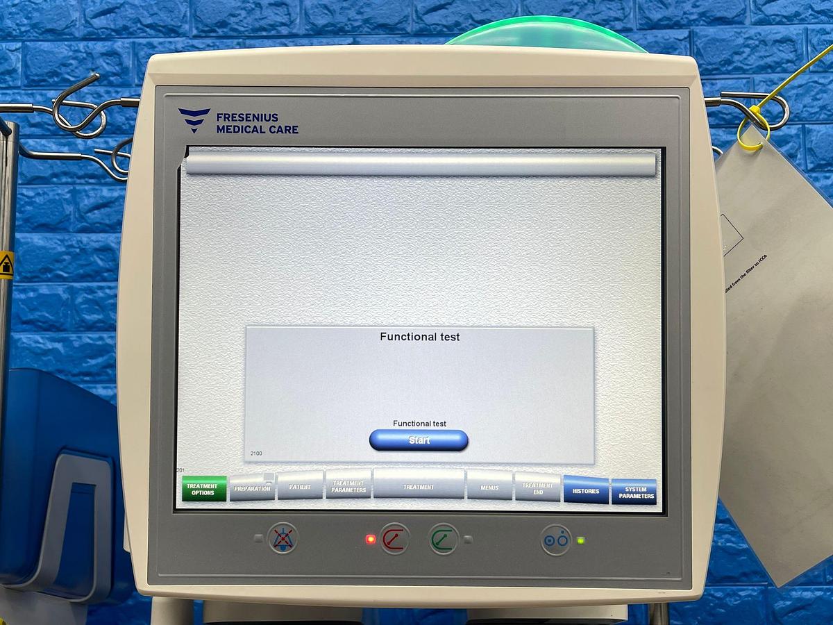 Used Fresenius Multi Filtrate Pro Dialysis Machine YOM: 2018 Hours: 9792 YOM: 2018 Hours: 10176