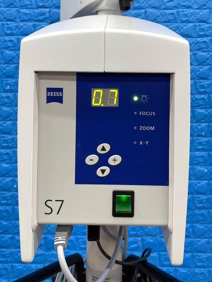 Used CARL ZEISS S7 Microscope OPMI VISU 150 Opthalmology
