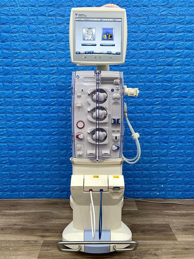 Used Fresenius 5008S YOM: 2013